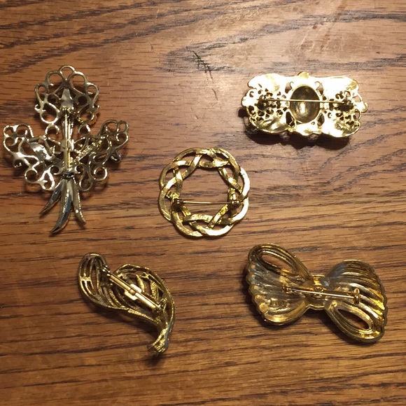 {Vintage} bundle of brooches - Picture 7 of 7